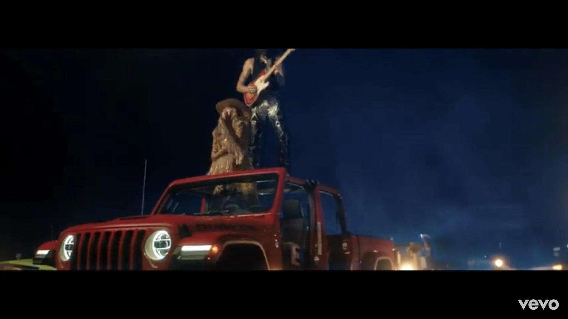 Jeep Gladiator So, saw a Gladiator (rubicon) in a Music video last night 5C139948-E47B-4D45-8A30-2BB2E5FDC802