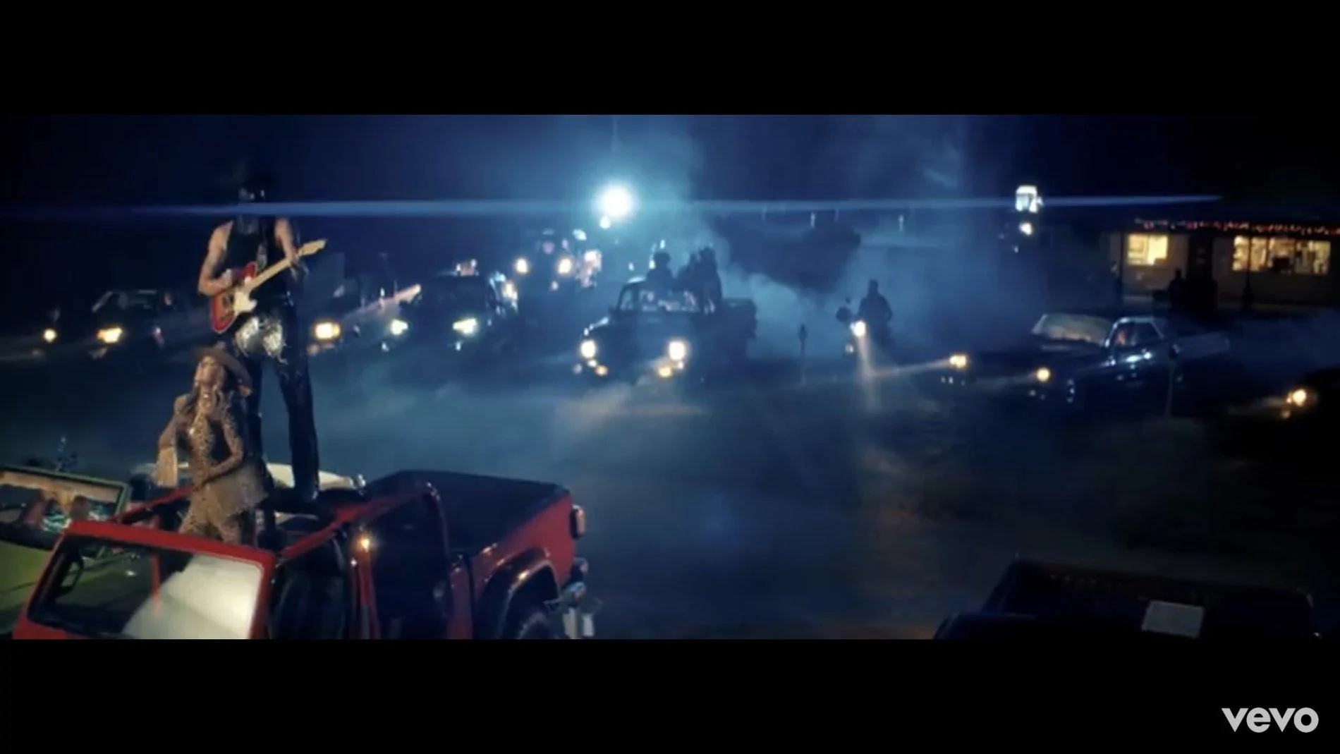 Jeep Gladiator So, saw a Gladiator (rubicon) in a Music video last night C8F85B39-7E3B-4A0F-9C02-8637F65B659F