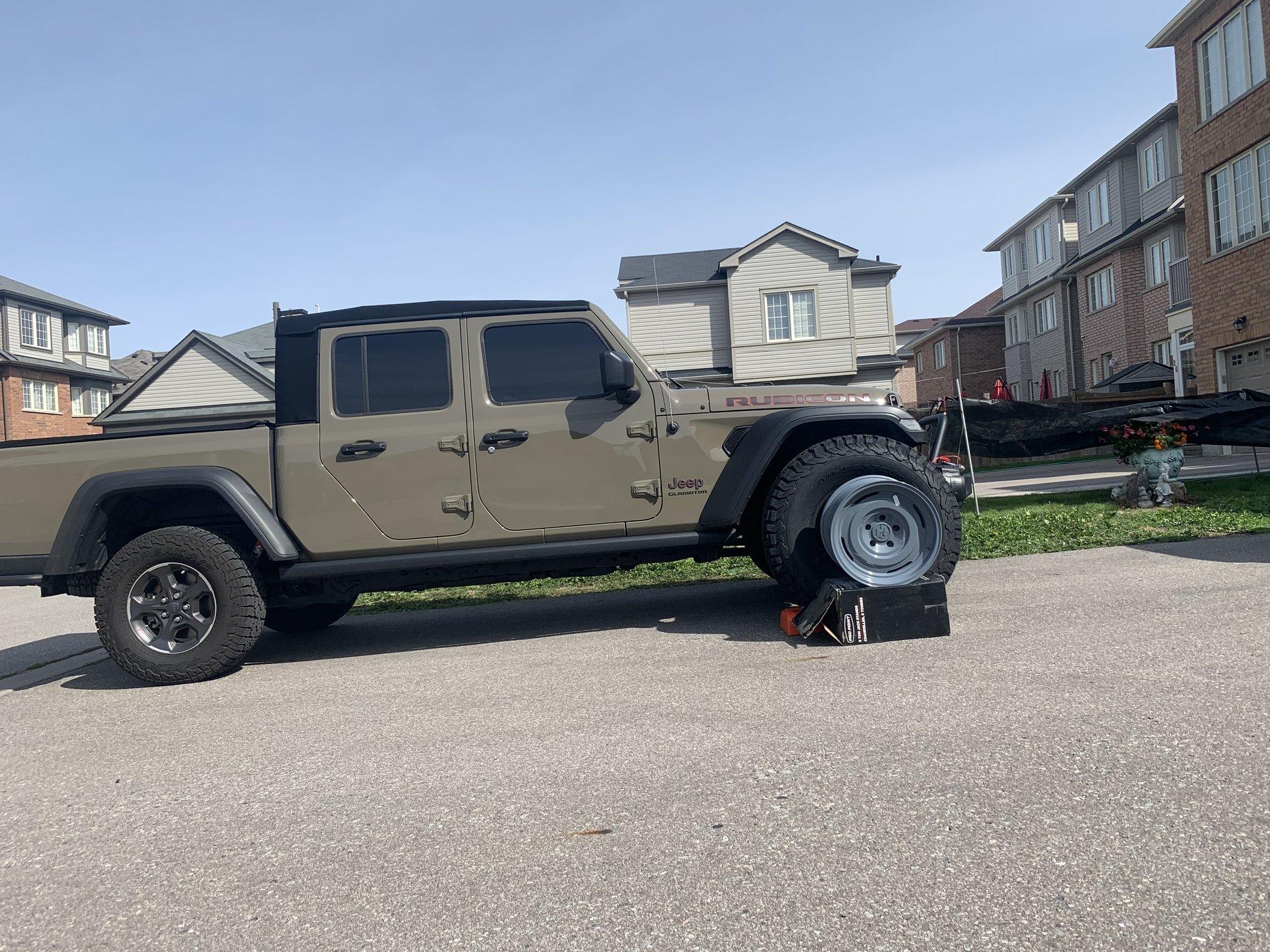 Jeep Gladiator My Gator Retro/Export style/Overlander  Gladiator Rubicon build. 50976207-2E5B-4E57-A82F-963149A7CE27