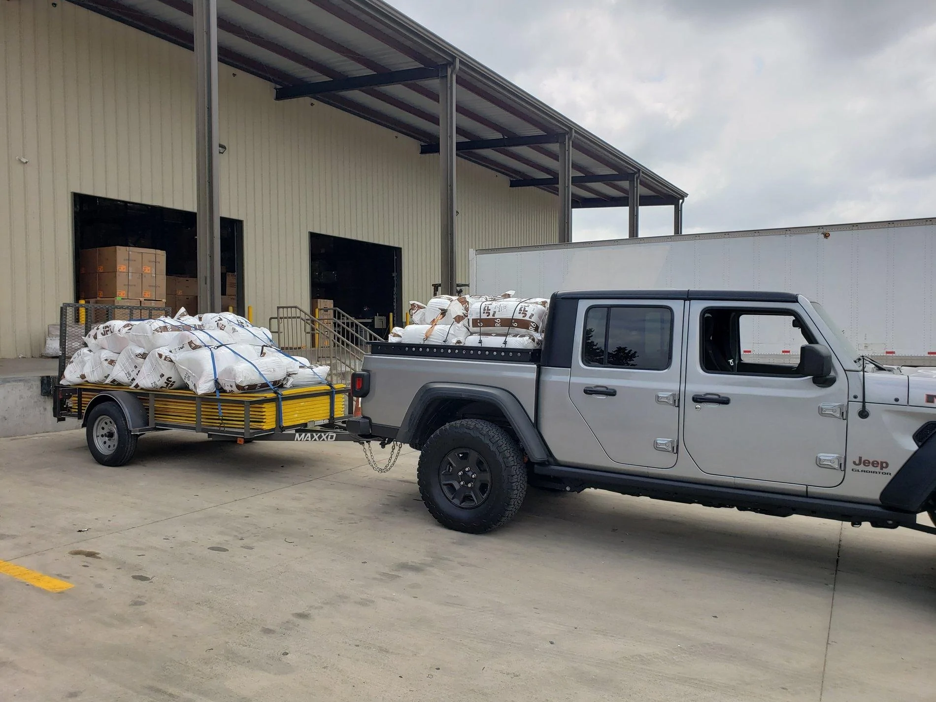 Jeep Gladiator What did you HAUL in your JT today? 20201015_131700