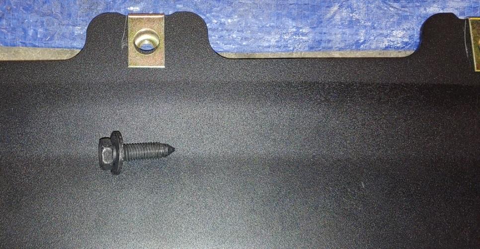 Jeep Gladiator Just installed Rubicon-style eBay bumper (and a winch) - my experiences 20201016_120215