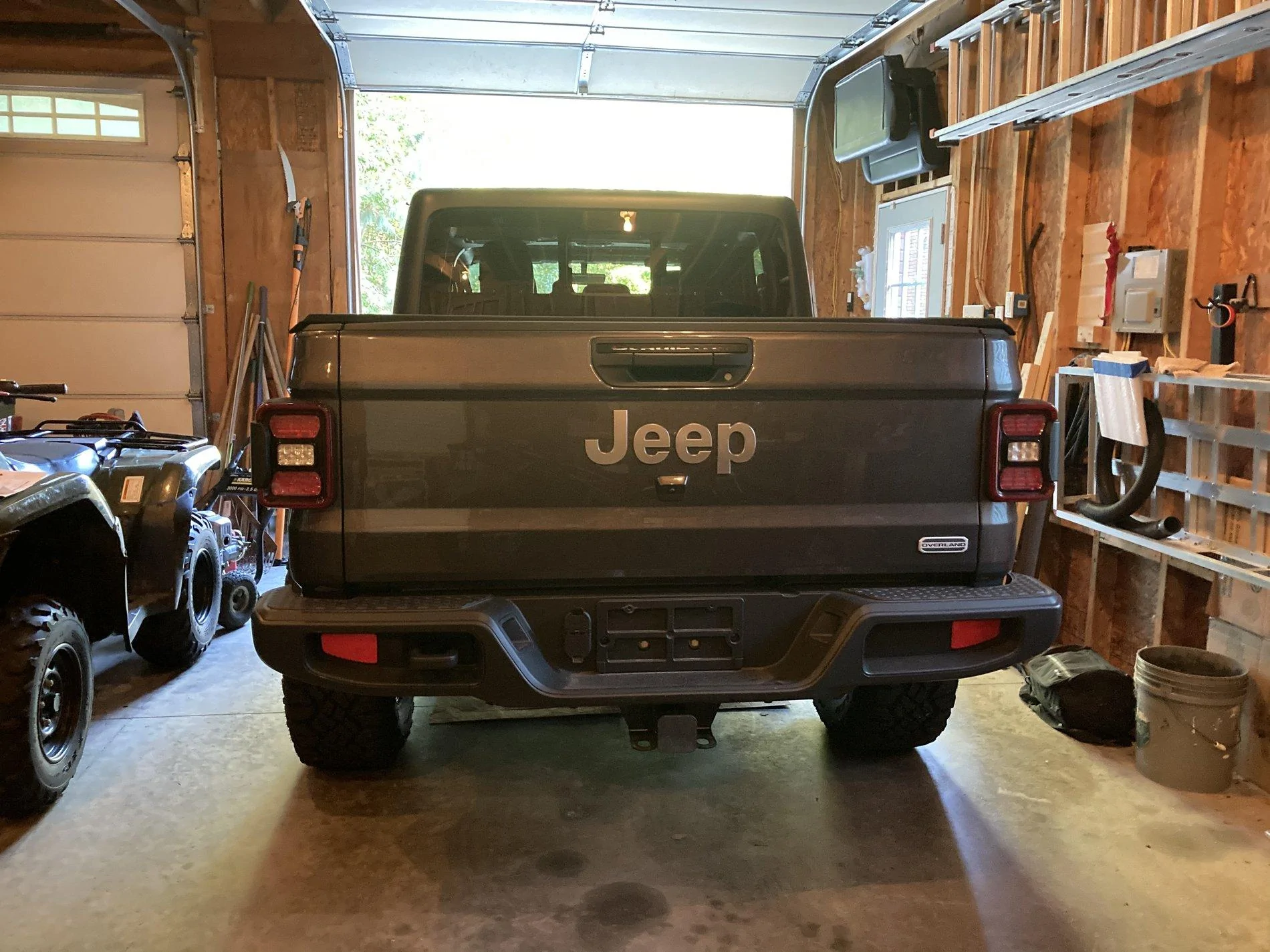 Jeep Gladiator The Overcon DB89E28F-FE14-4040-AAAE-7CF000C6481E
