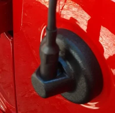 Jeep Gladiator Change look of stock FM antennae (silver) newbottom