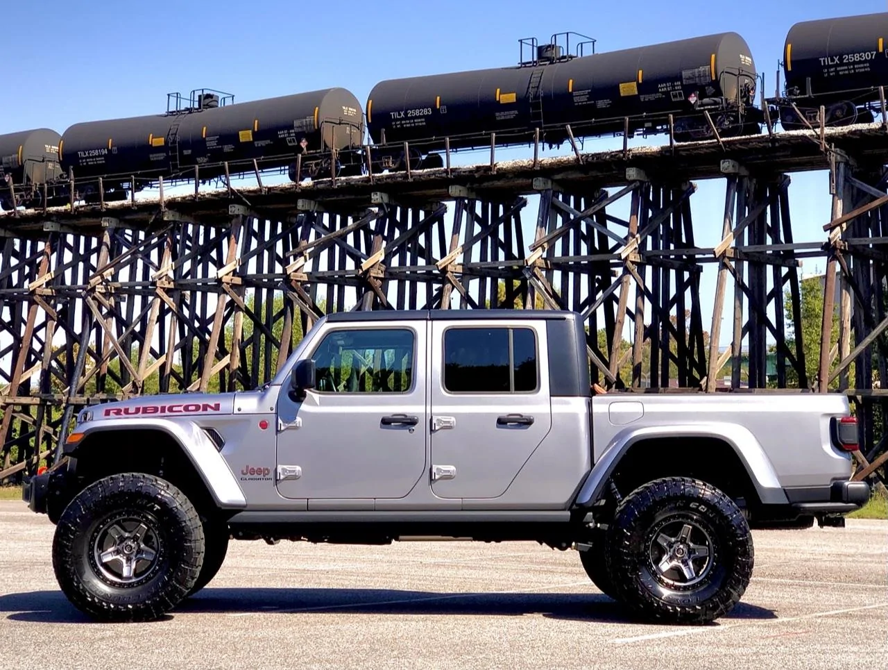 Jeep Gladiator Silvertruck build notes E3D77104-9E45-4270-8D03-74C043E07696