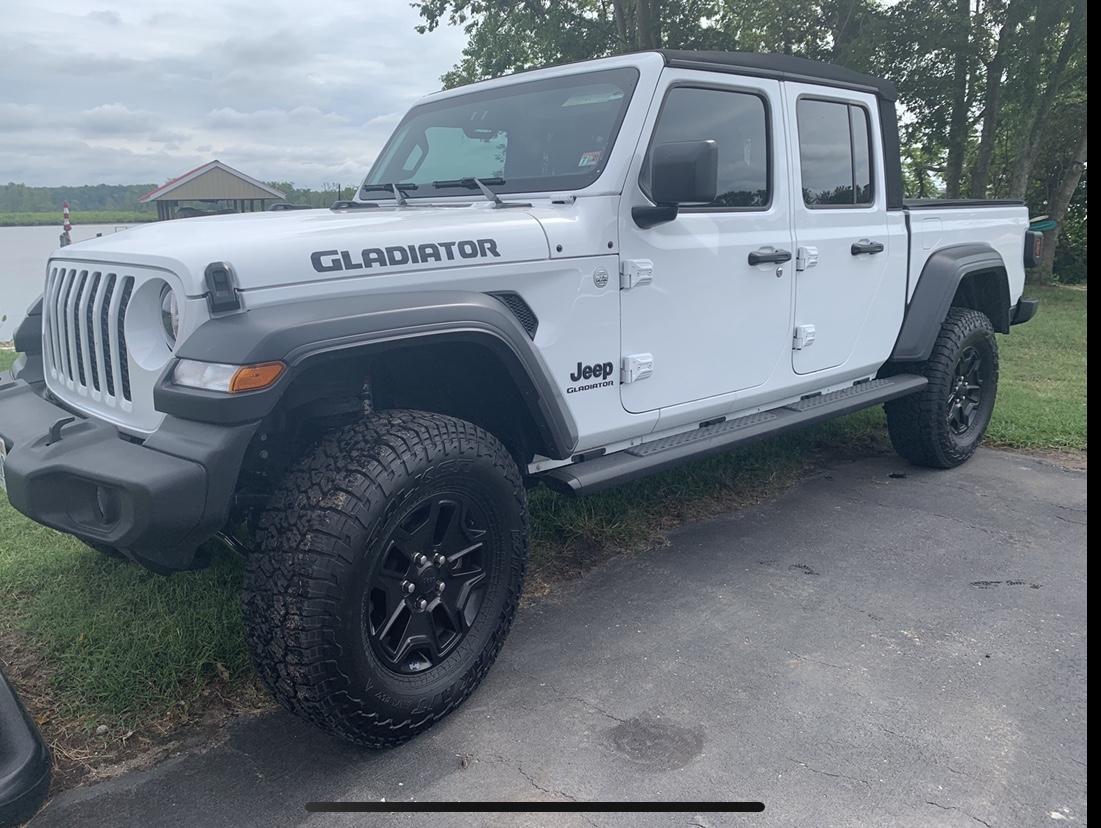 Jeep Gladiator Daniel’s super white JT Sport S max tow 66AB6E77-6534-4852-824C-C242DB65E5B0