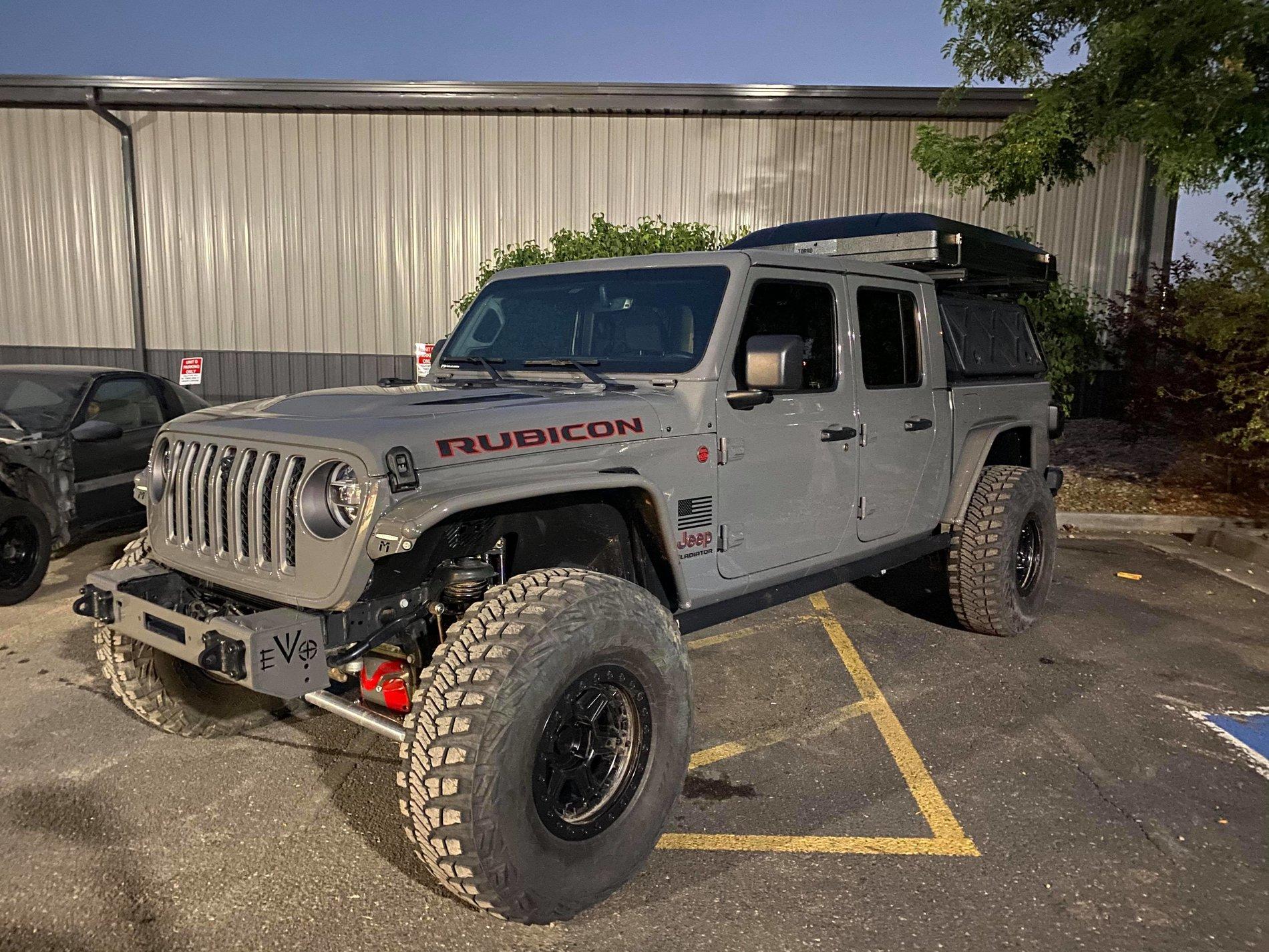 Jeep Gladiator Best rooftop tent for JT? 122101991_795204547933494_8592710651112305554_n