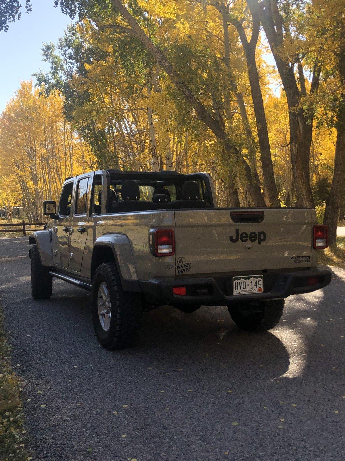 Jeep Gladiator Gladiator Glamour Shots 3F68A24E-B819-49A1-95F4-F72A42F1781D