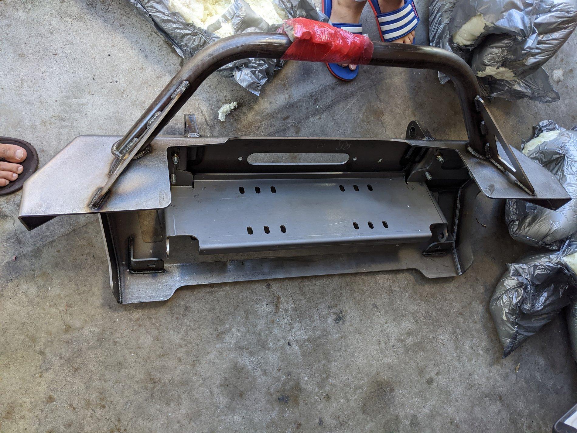 Jeep Gladiator Show me stubby bumpers options with skid plate PXL_20201019_231430365
