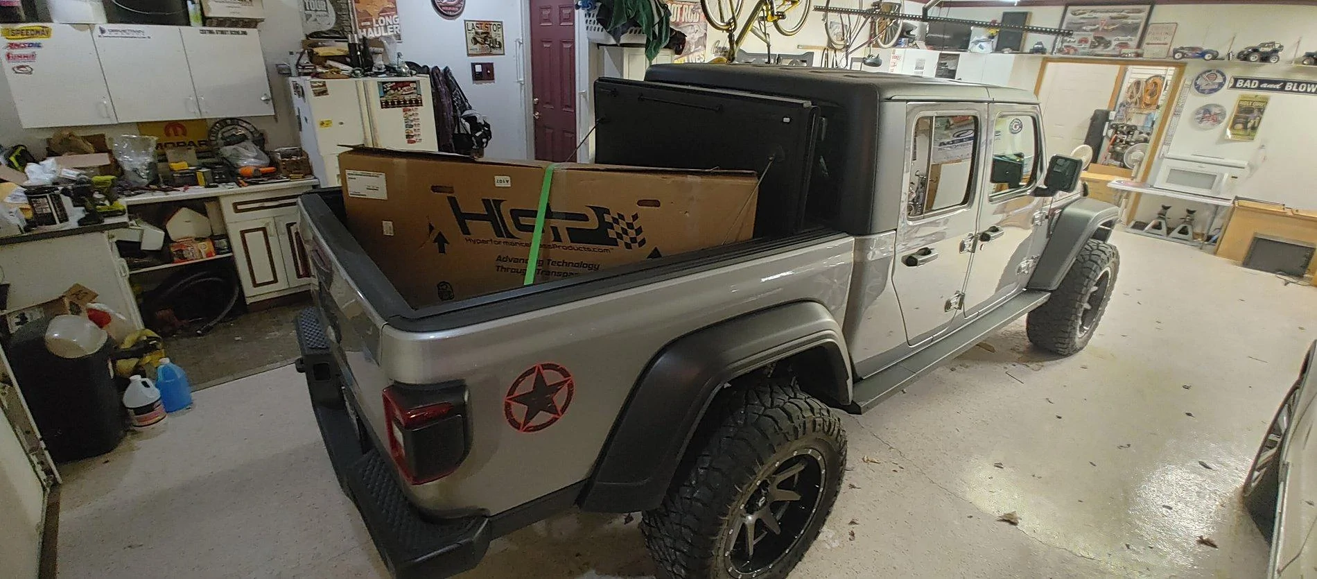 Jeep Gladiator Gorilla Glass 1019202213_HDR