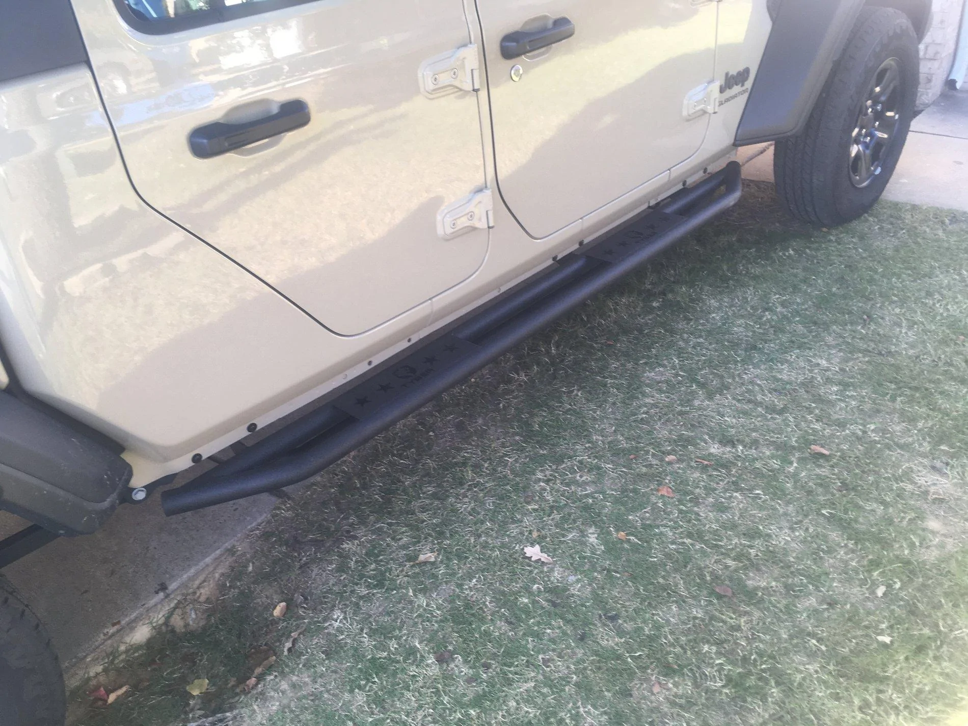 Jeep Gladiator Looking for side step / rock slider recommendations EE12CB08-503B-44DB-8314-5D3BCB92DE3E