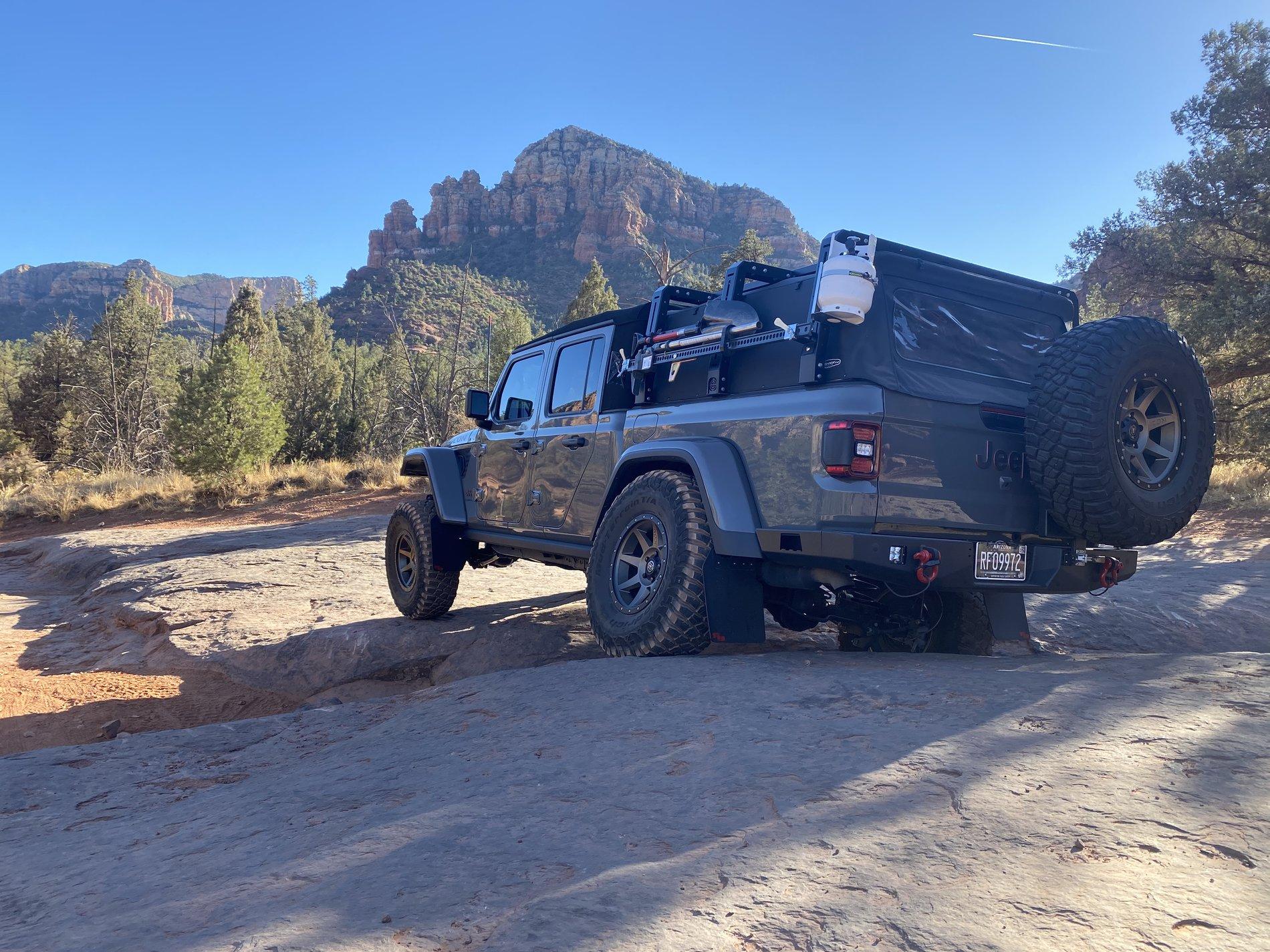 Jeep Gladiator Softopper and Datin Fab bedrack 819A95C8-6FF8-4797-988C-9873B04D2527