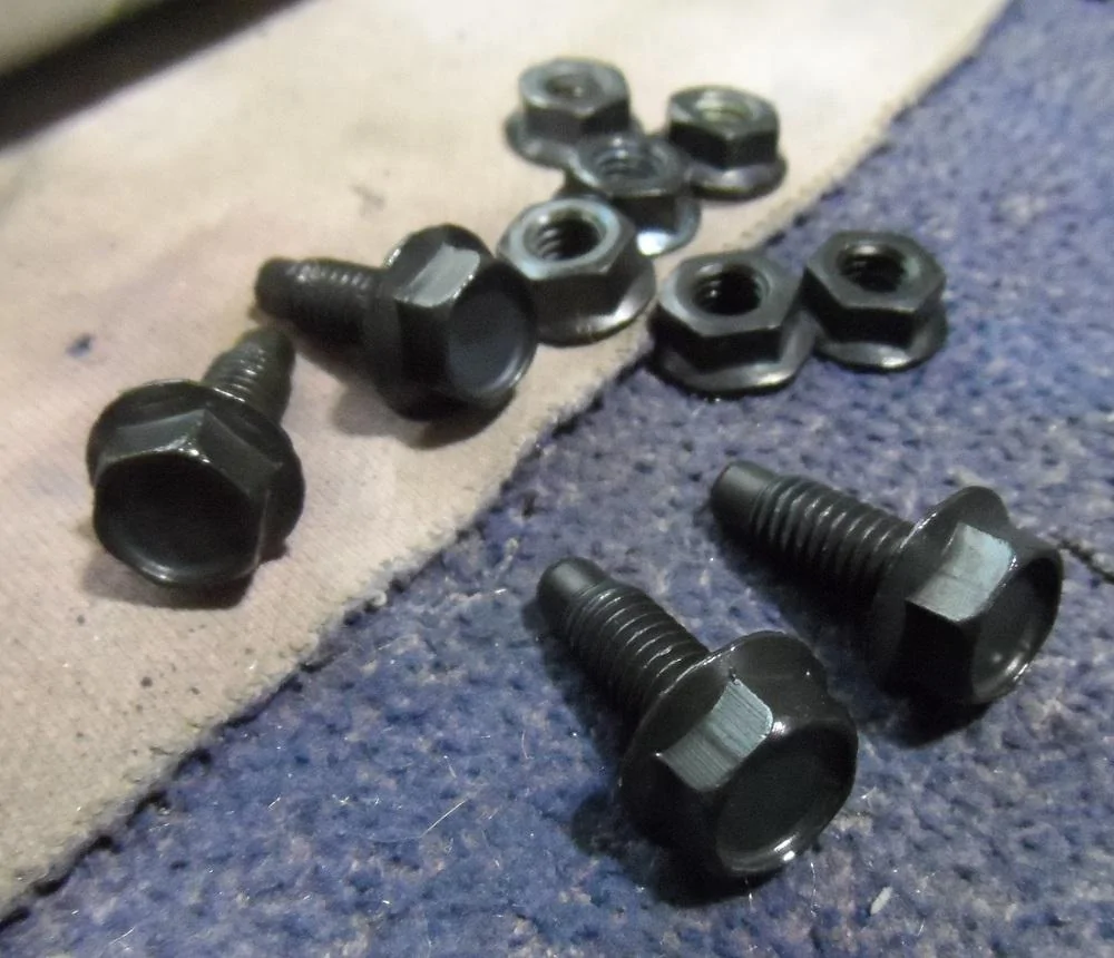 Jeep Gladiator Missing bolt plated-bolts-011