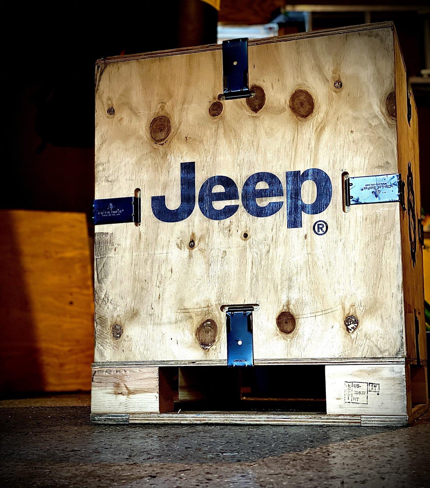 Jeep Gladiator Gladiator Glamour Shots 46DE01E0-6C06-459D-9A5E-175CD2CE586E