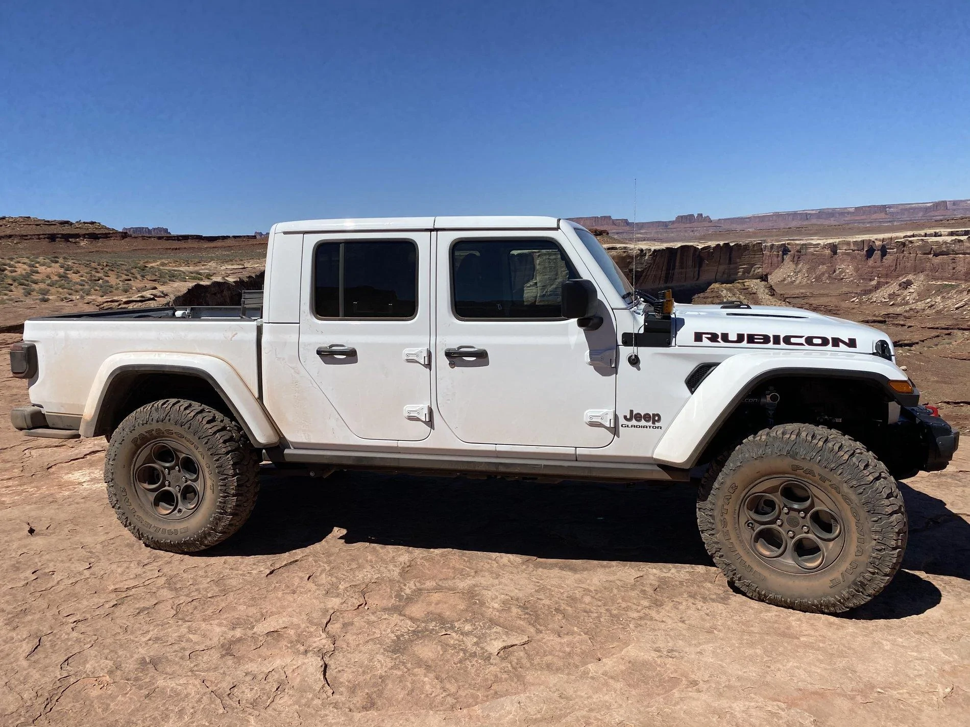 Jeep Gladiator SHOW ME YOUR WHEELS! 1E58410A-194E-49AA-AF0B-D1F88C29CB46