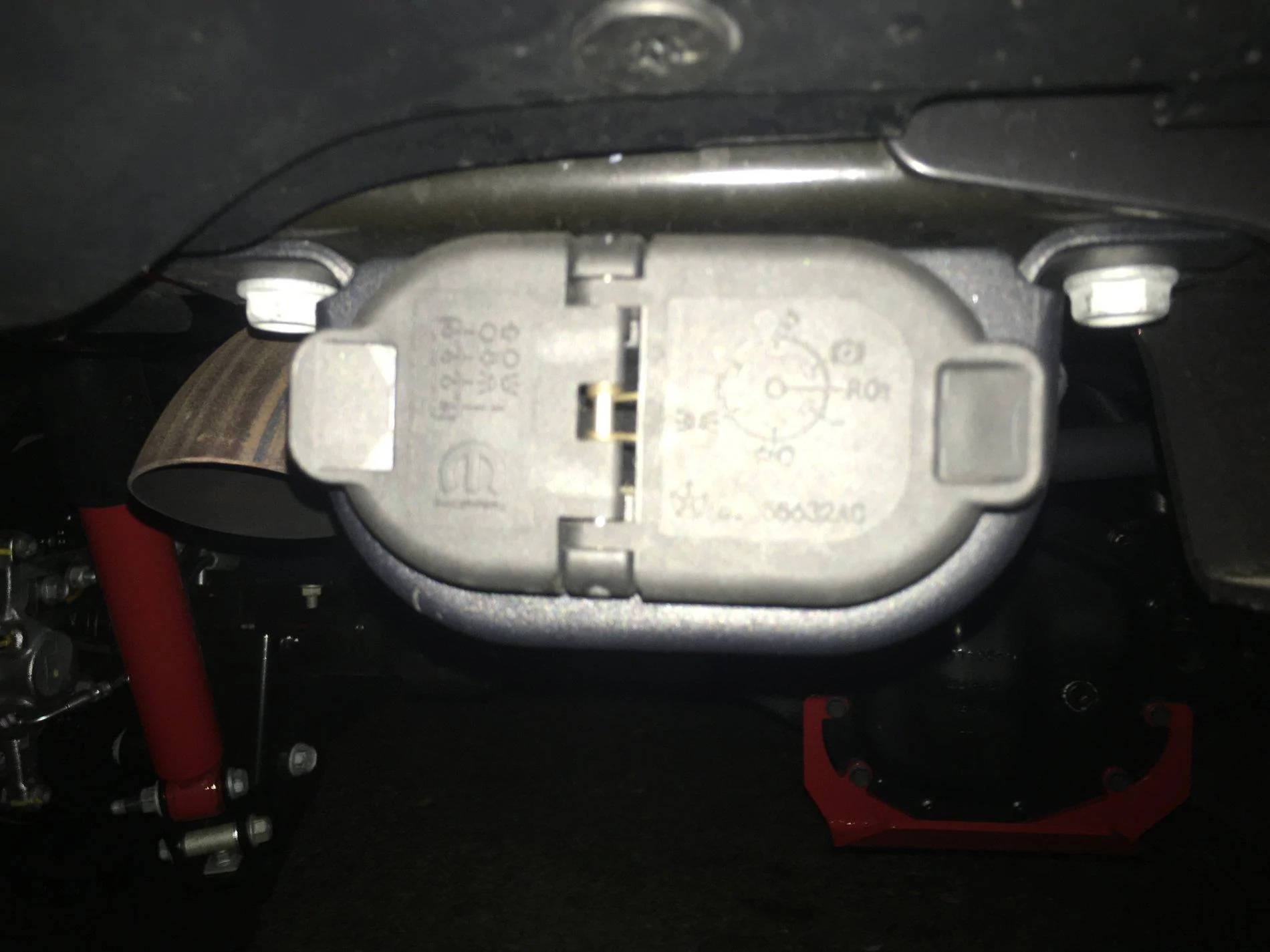 Jeep Gladiator Mopar Trailer Brake Controller for Jeep Gladiator Officially Released (Part # 82215652AB) 0B537985-0AE9-4E3E-A2D8-CA19A29A66E1