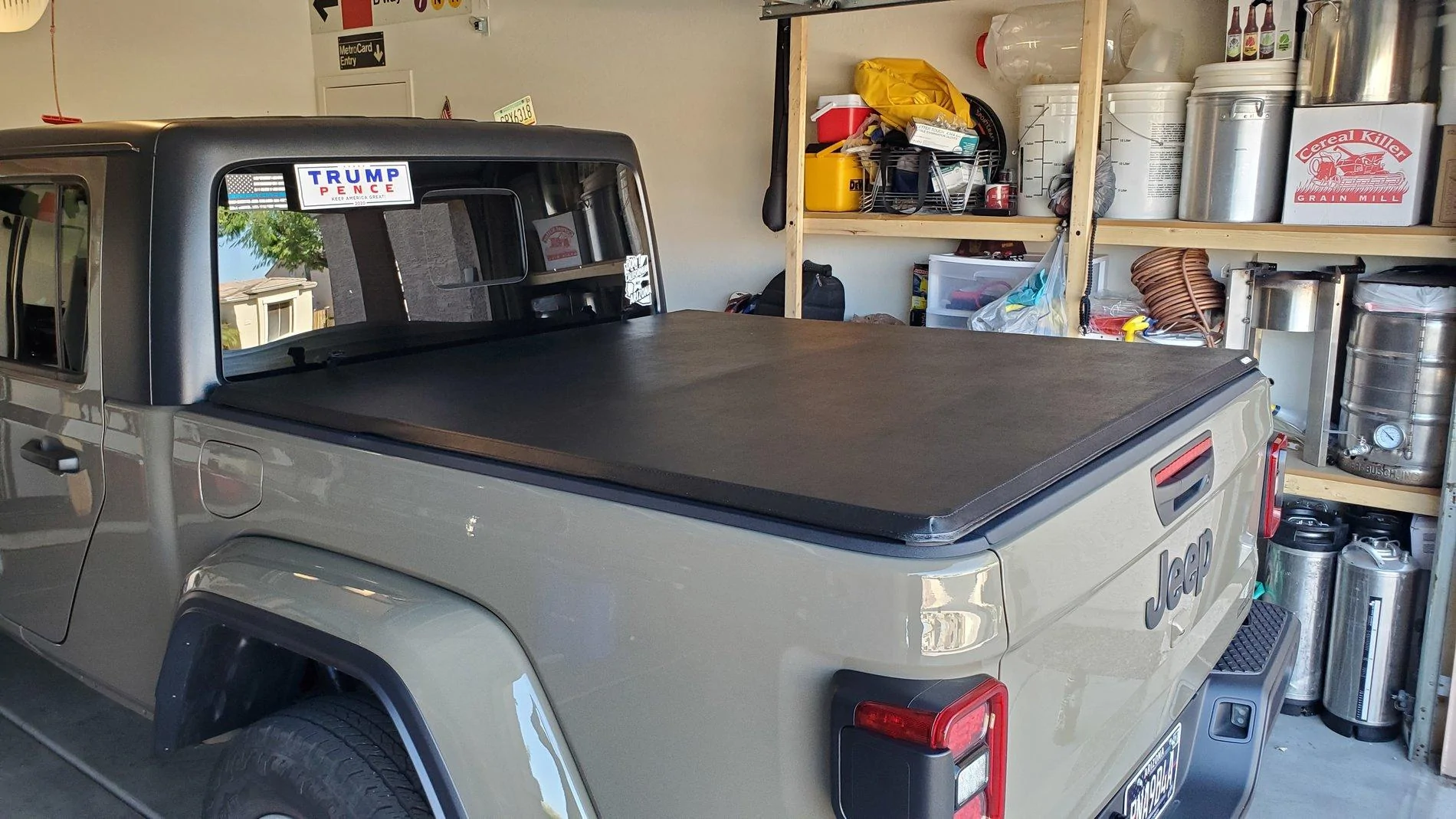 Jeep Gladiator Lets talk about bed covers 2020-10-15 12.11.39
