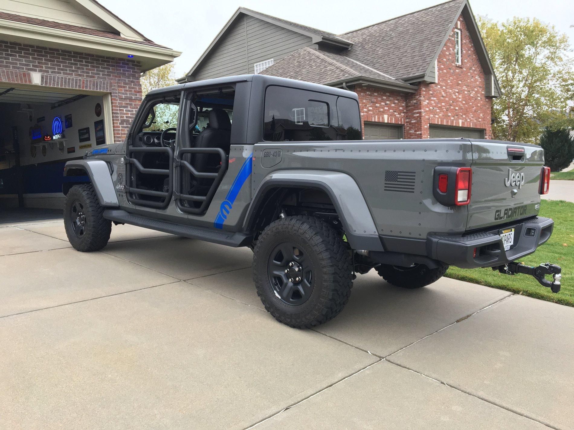 Jeep Gladiator What wheels are you putting on you JT? IMG_3079.JPG