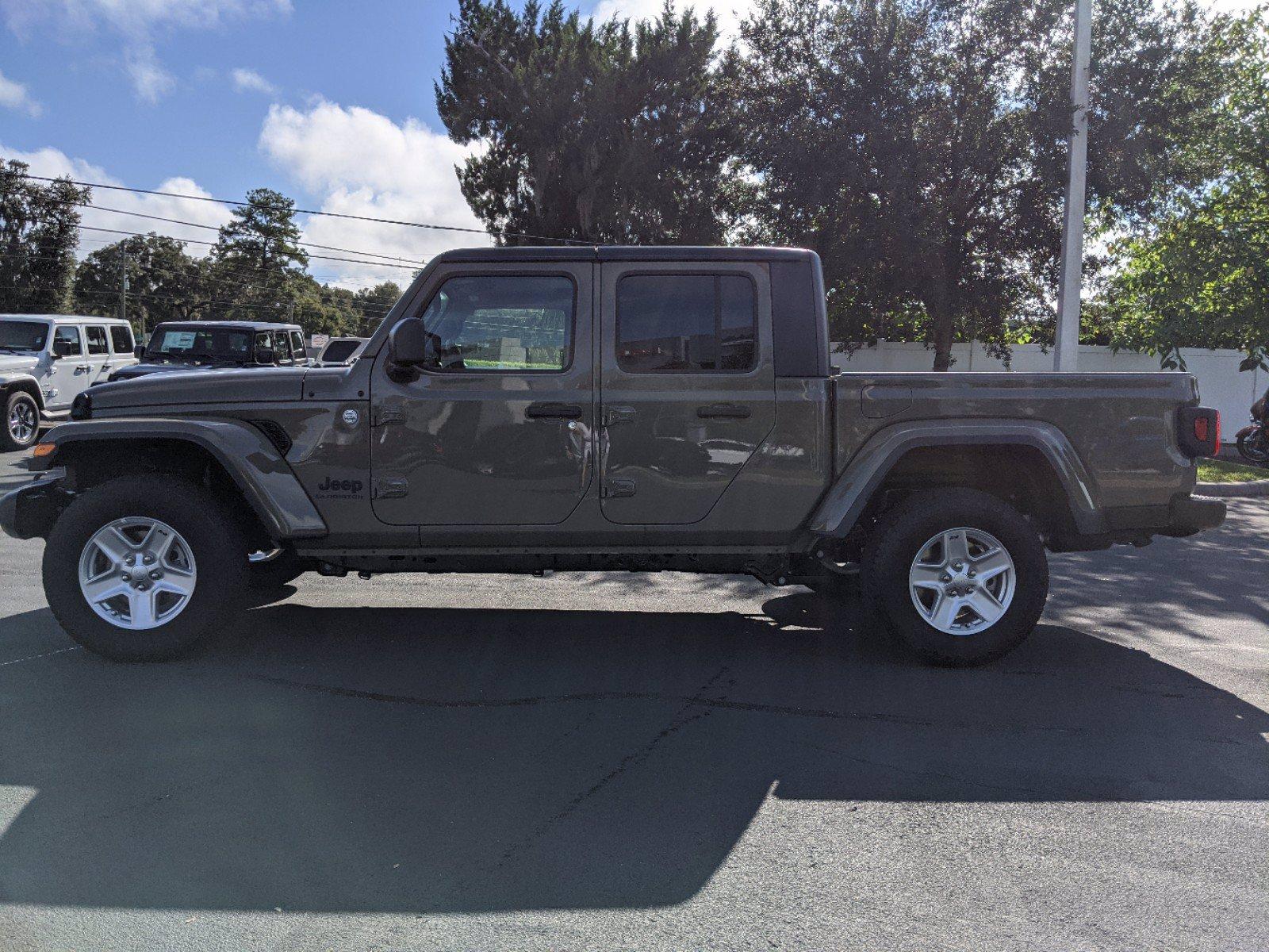 Jeep Gladiator Max Tow Fenders - this is what they look like 2C855560-B6E3-4049-9B54-91D70EEBDC35