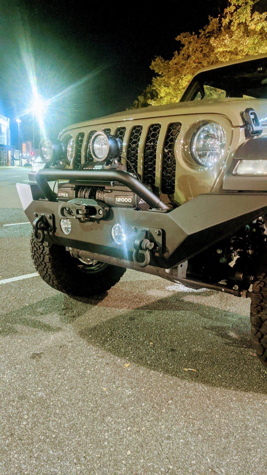 Jeep Gladiator Badland Apex Winch PXL_20201022_101225057.NIGHT~2