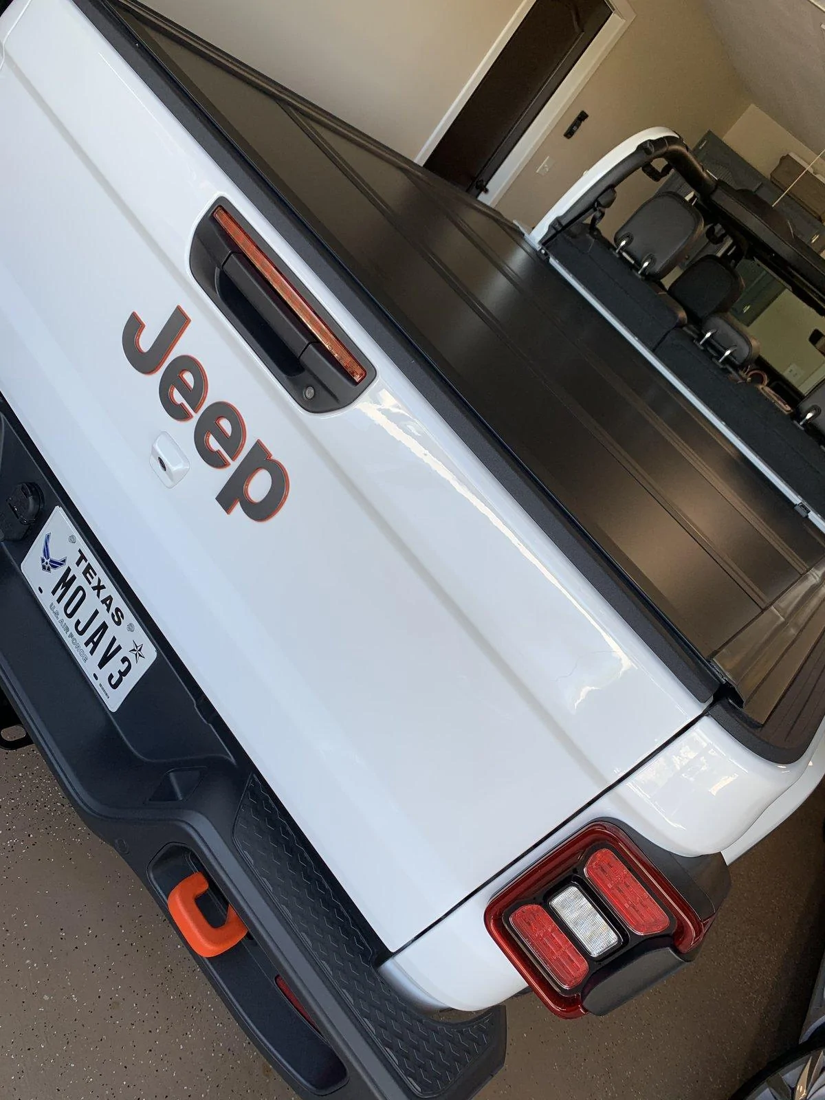 Jeep Gladiator Lets talk about bed covers 131E8870-A8DA-4356-AD1E-C02DD4FDB30A