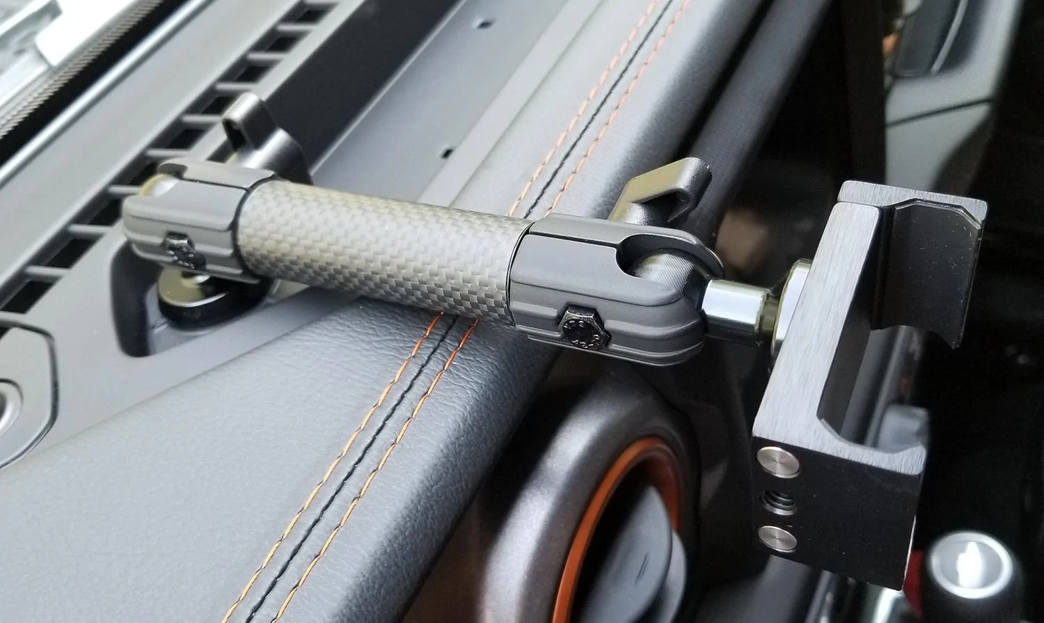 Jeep Gladiator Nine Ball's Mojave Build Thread phone-holder1