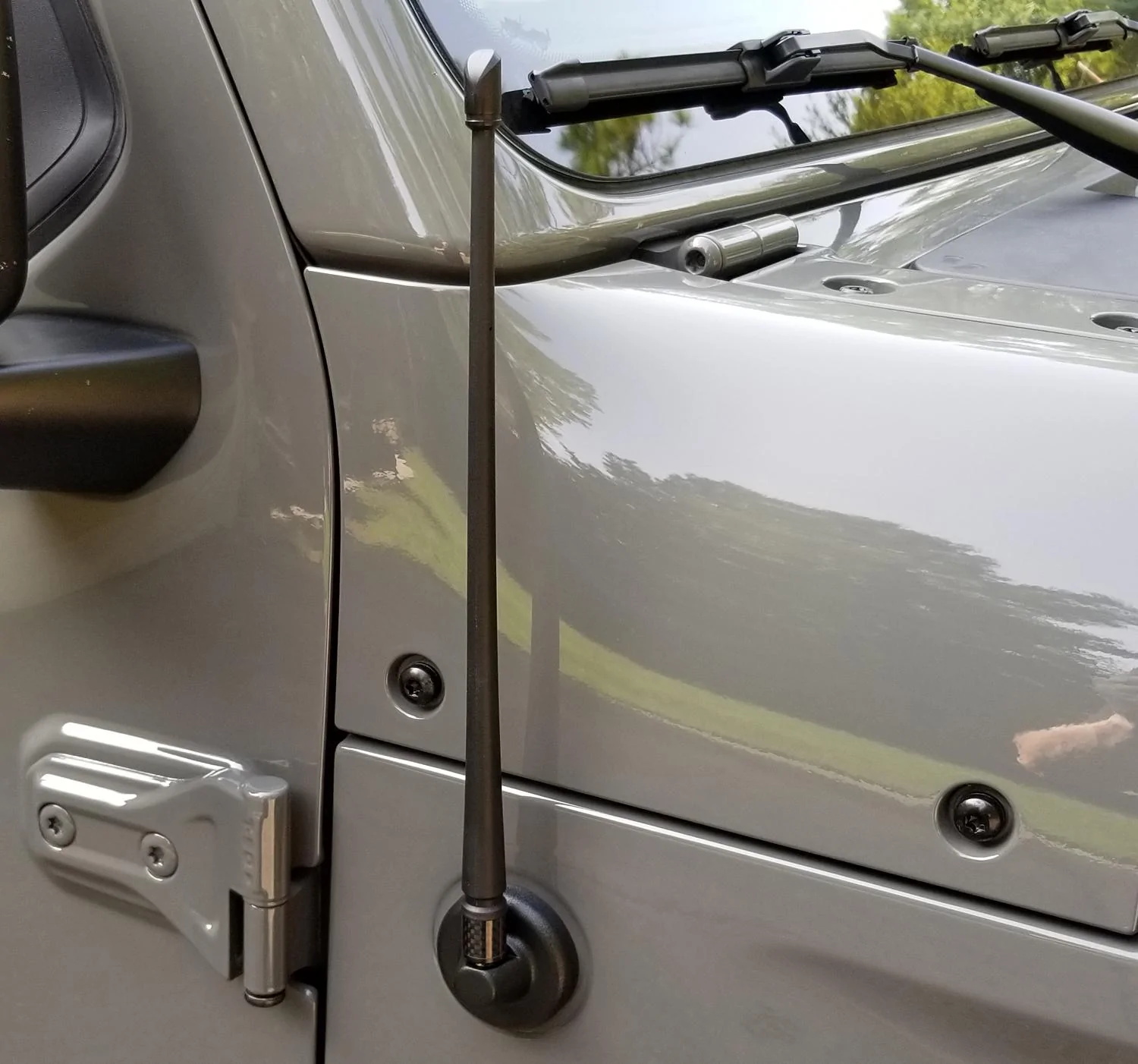 Jeep Gladiator Nine Ball's Mojave Build Thread stubby-antenna