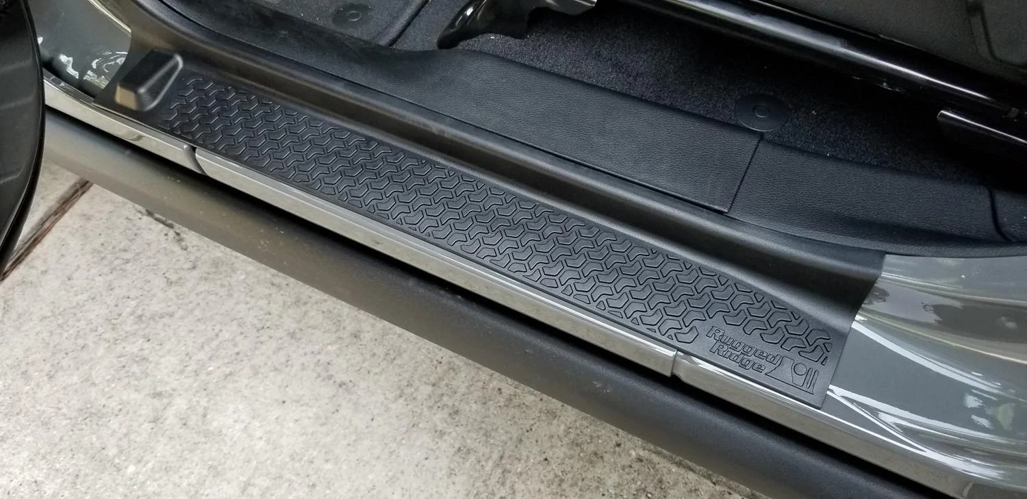 Jeep Gladiator Nine Ball's Mojave Build Thread door-sills