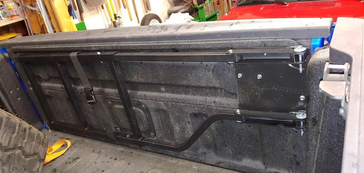 Jeep Gladiator Steps for tailgate? 20201022_172408