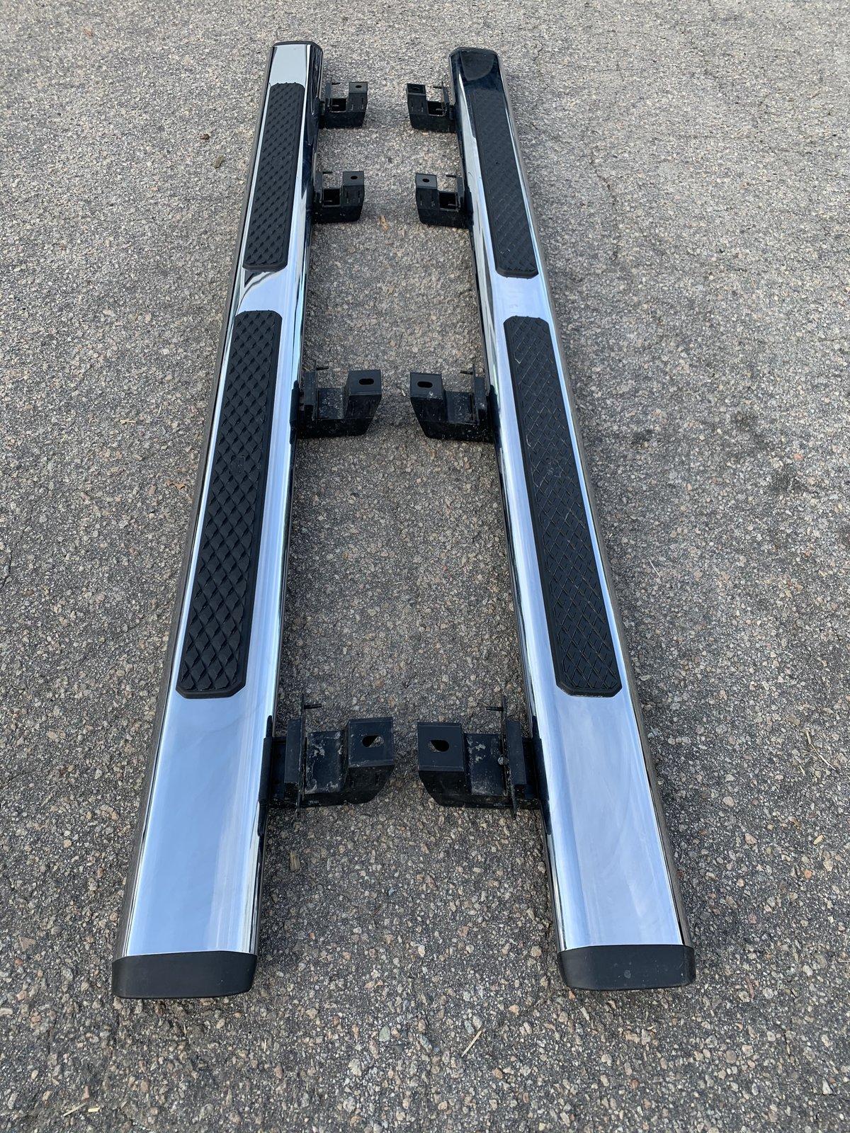 Jeep Gladiator Raleigh - Mopar Chrome Tubular Side Steps A8122C37-5FE7-46CF-A05F-B6FE6CE1BFD6