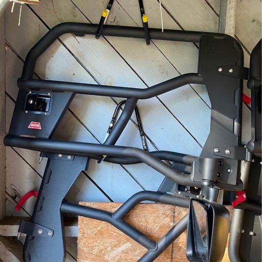 Jeep Gladiator Warn Tube Doors (front and rear) with mirrors - $500 Warn3