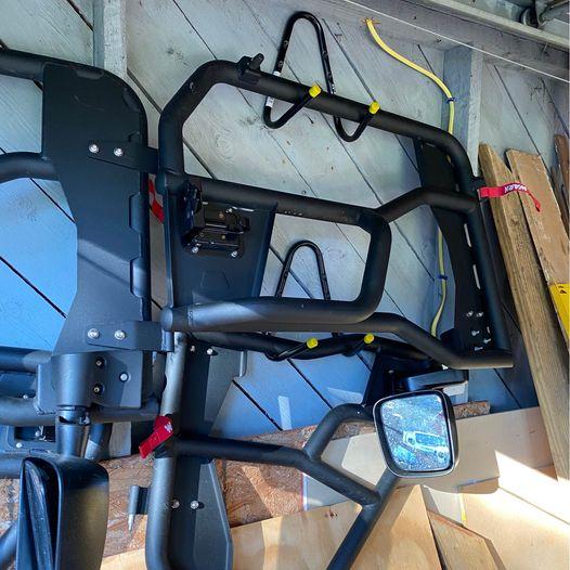 Jeep Gladiator Warn Tube Doors (front and rear) with mirrors - $500 Warn4