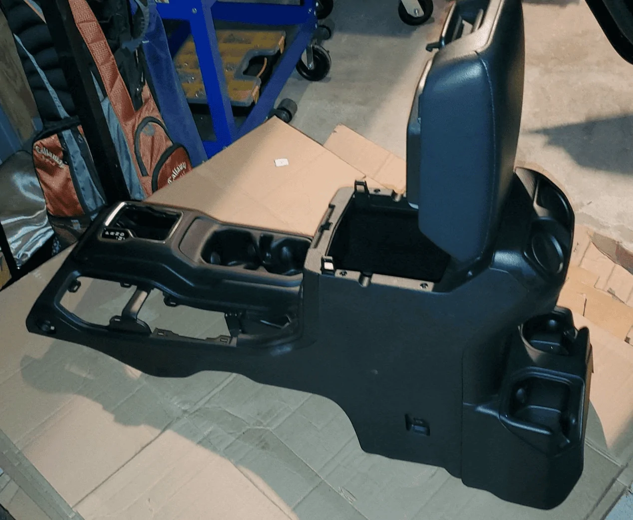 Jeep Gladiator Added more power outlets. signal-2020-09-13-195157