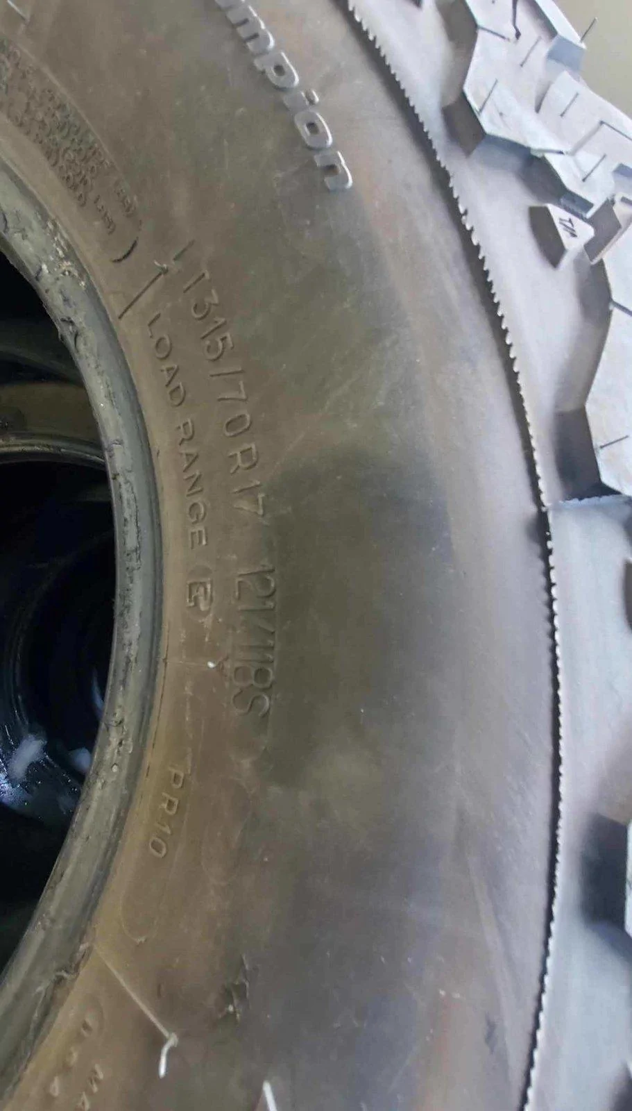 Jeep Gladiator 315x70r17 Ko2 BF Goodrich (4) Resized952020102195124848