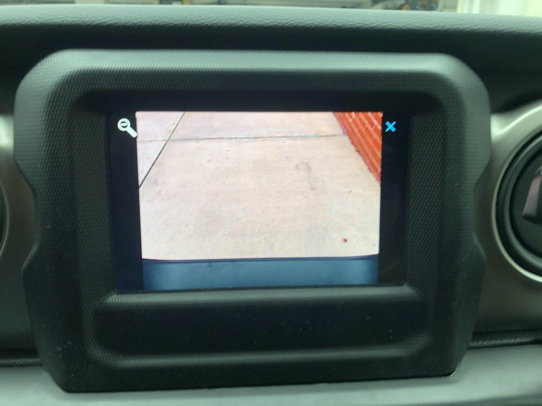 Jeep Gladiator Gladiator, Backup Camera, and 7 inch screen 5014AD18-FCED-405B-A6A4-06486343E679