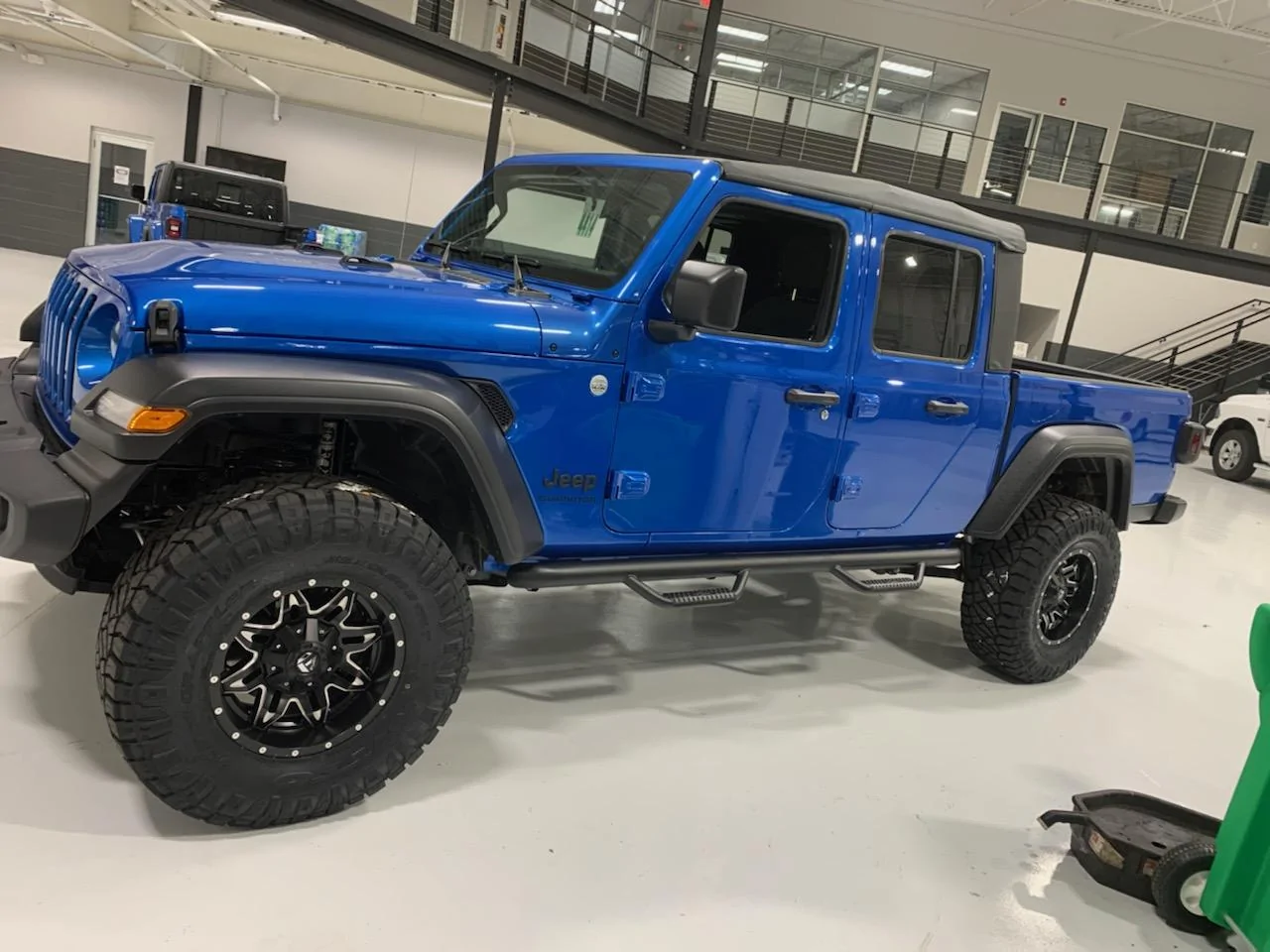Jeep Gladiator HYDRO BLUE PEARL Gladiator JT Club IMG_6069