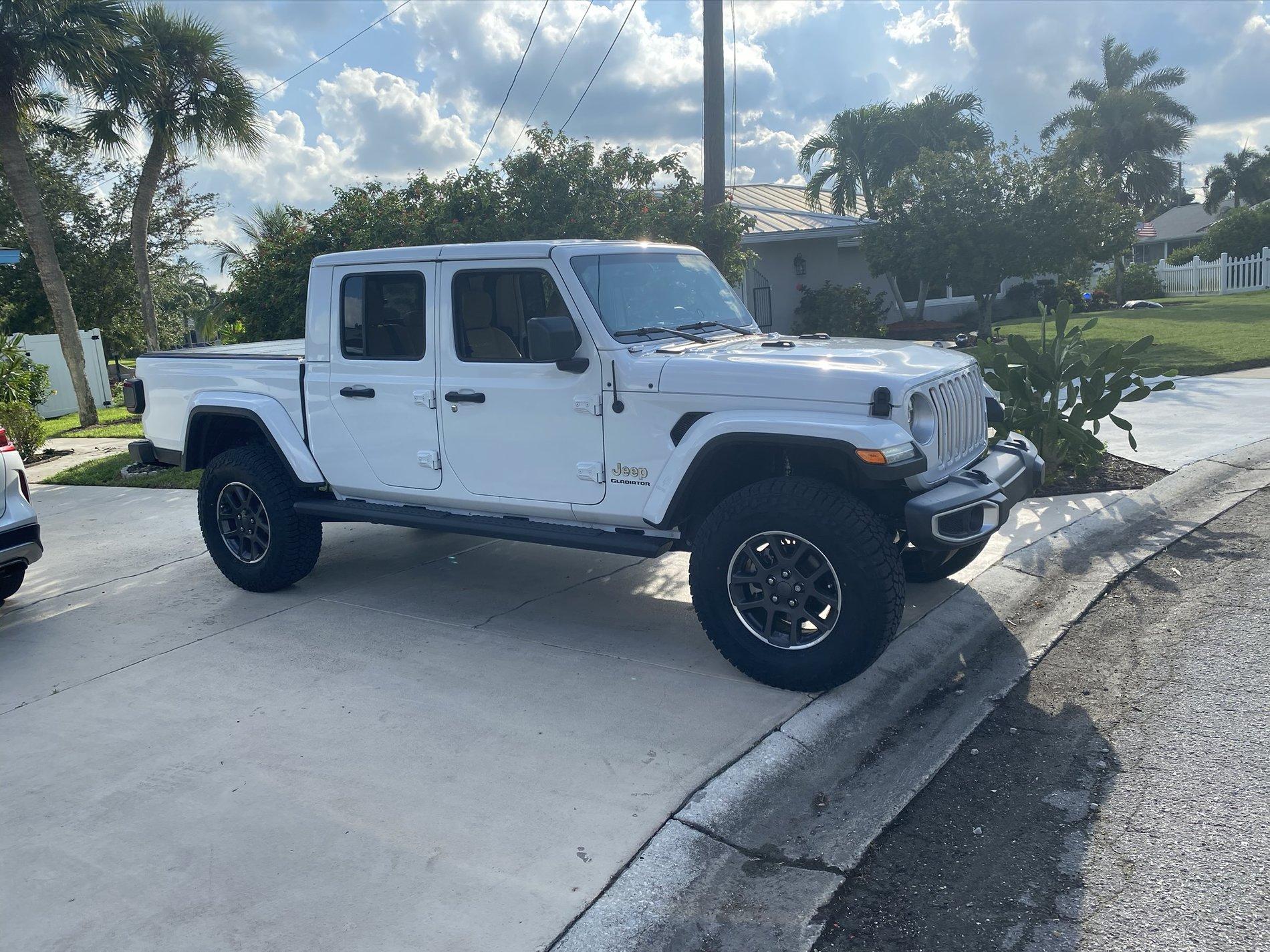 Jeep Gladiator Overland 18” wheels and 33”, 35”, 37” tires? 53A15F73-27DF-4A87-AA81-1B7A1C04CFFE