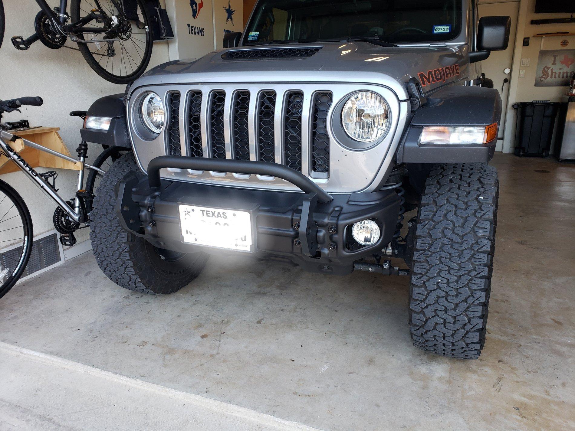 Jeep Gladiator Swapping the Mojave plastic bumper with the Mopar steel bumper 20201024_172003