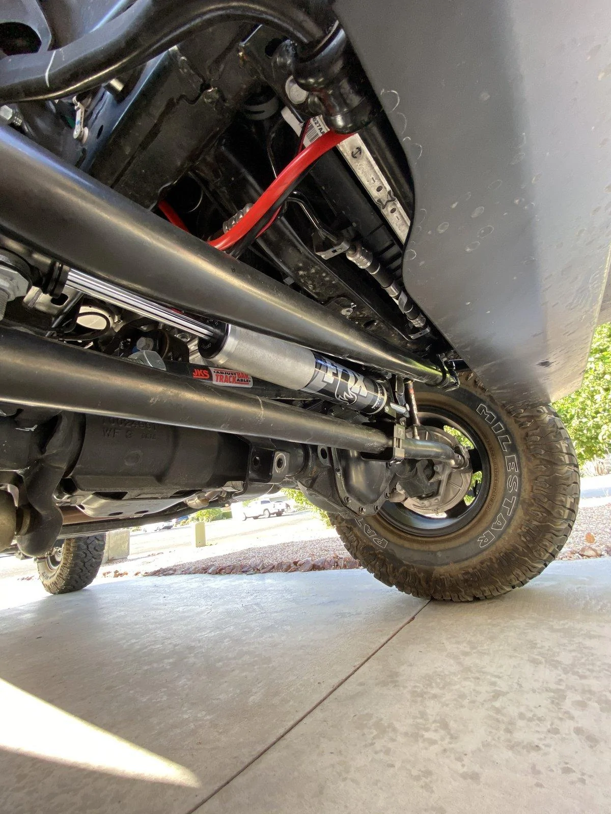 Jeep Gladiator Fox Through shaft stabilizer review— meh. 65629A49-3308-4515-B62A-DCFAC416BFB9
