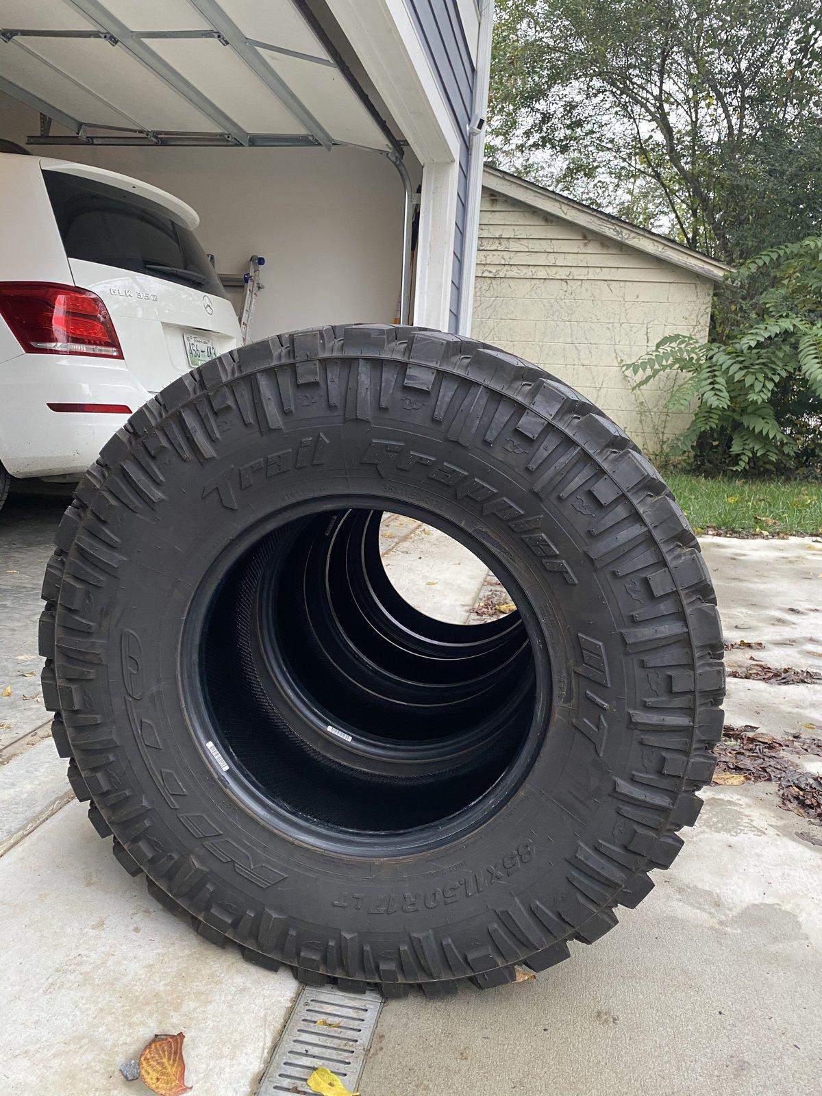 Jeep Gladiator 4 Nitto Trail Grappler 35x11.5r17 like new $700 95DDCA21-7482-4F05-9CE9-D7ABD581BC5D