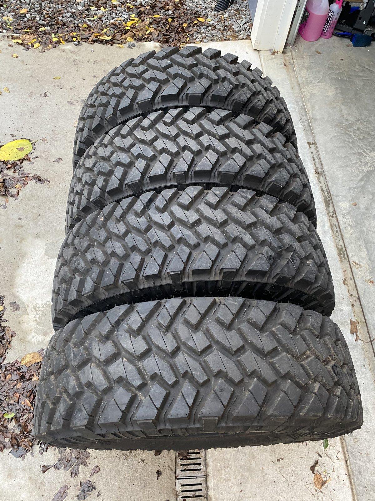 Jeep Gladiator 4 Nitto Trail Grappler 35x11.5r17 like new $700 7FEA370A-7D9F-4B3B-BCF0-92BEA36CCF19