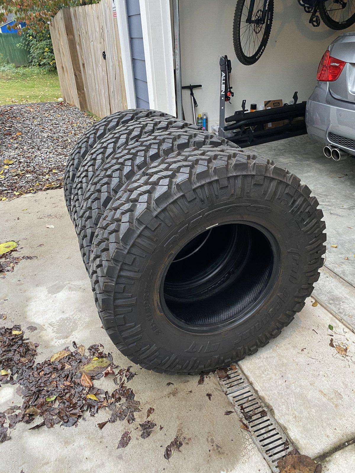 Jeep Gladiator 4 Nitto Trail Grappler 35x11.5r17 like new $700 E9A4C2A0-FA87-441D-AAD6-C23ADF6974DD