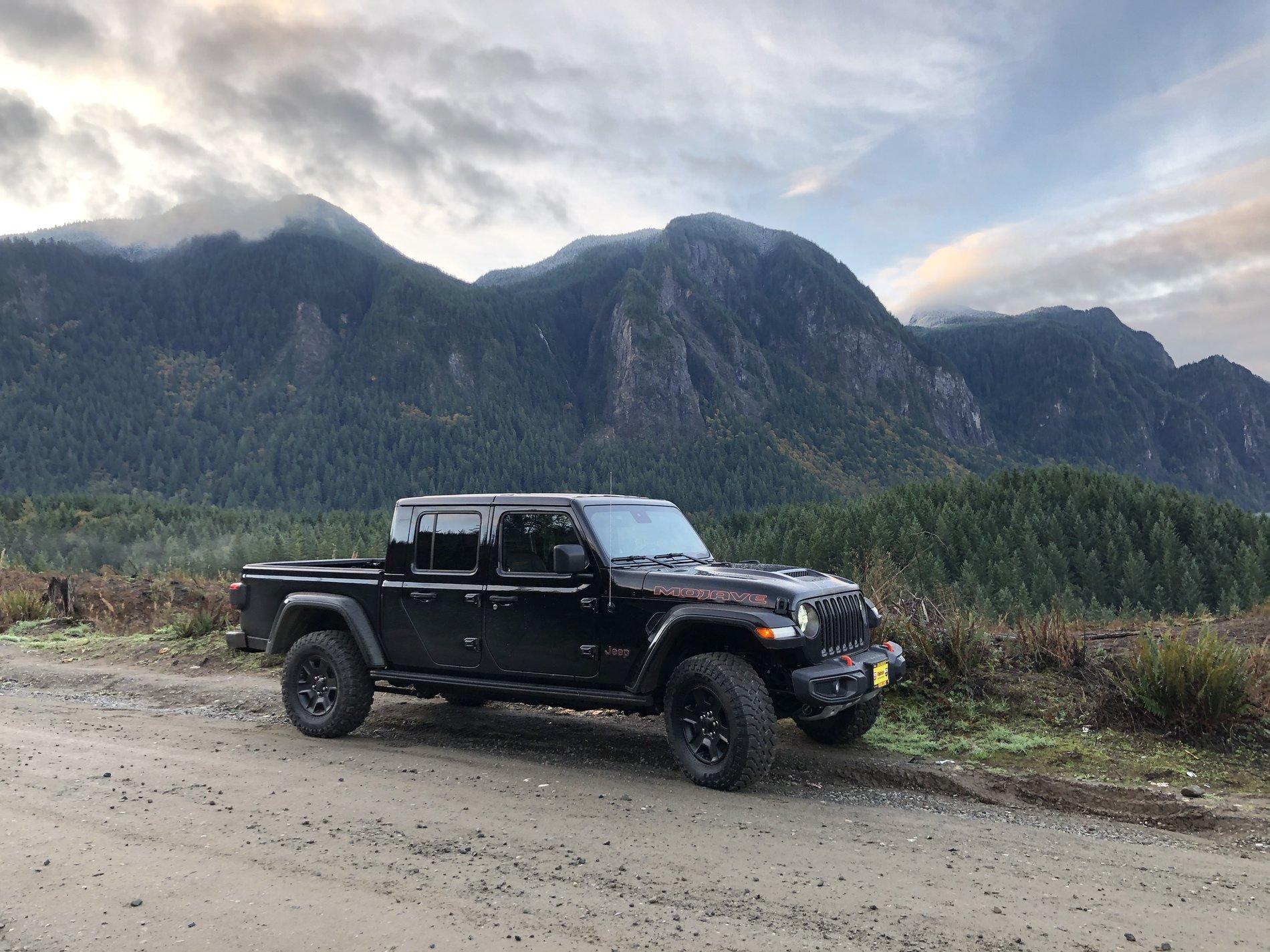 Jeep Gladiator My new 2020 Mojave Gladiator 50DB250E-B1A0-4B8B-A1C8-2AF226D49094