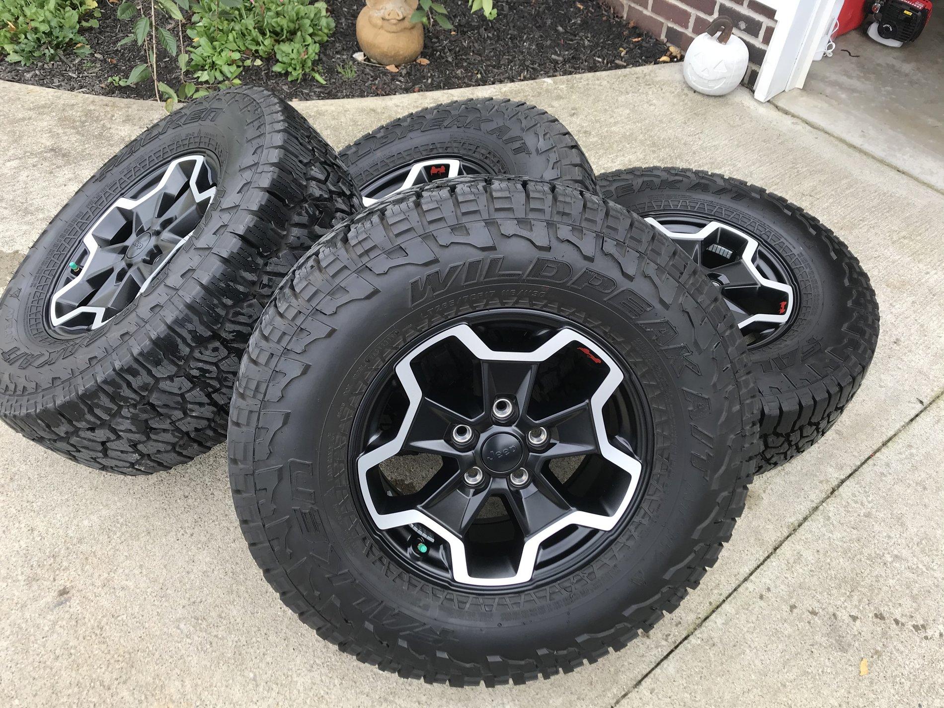 Jeep Gladiator Rubicon wheels and tires for sale 8C84F134-6E74-4C0B-BD86-A3F594559C1F