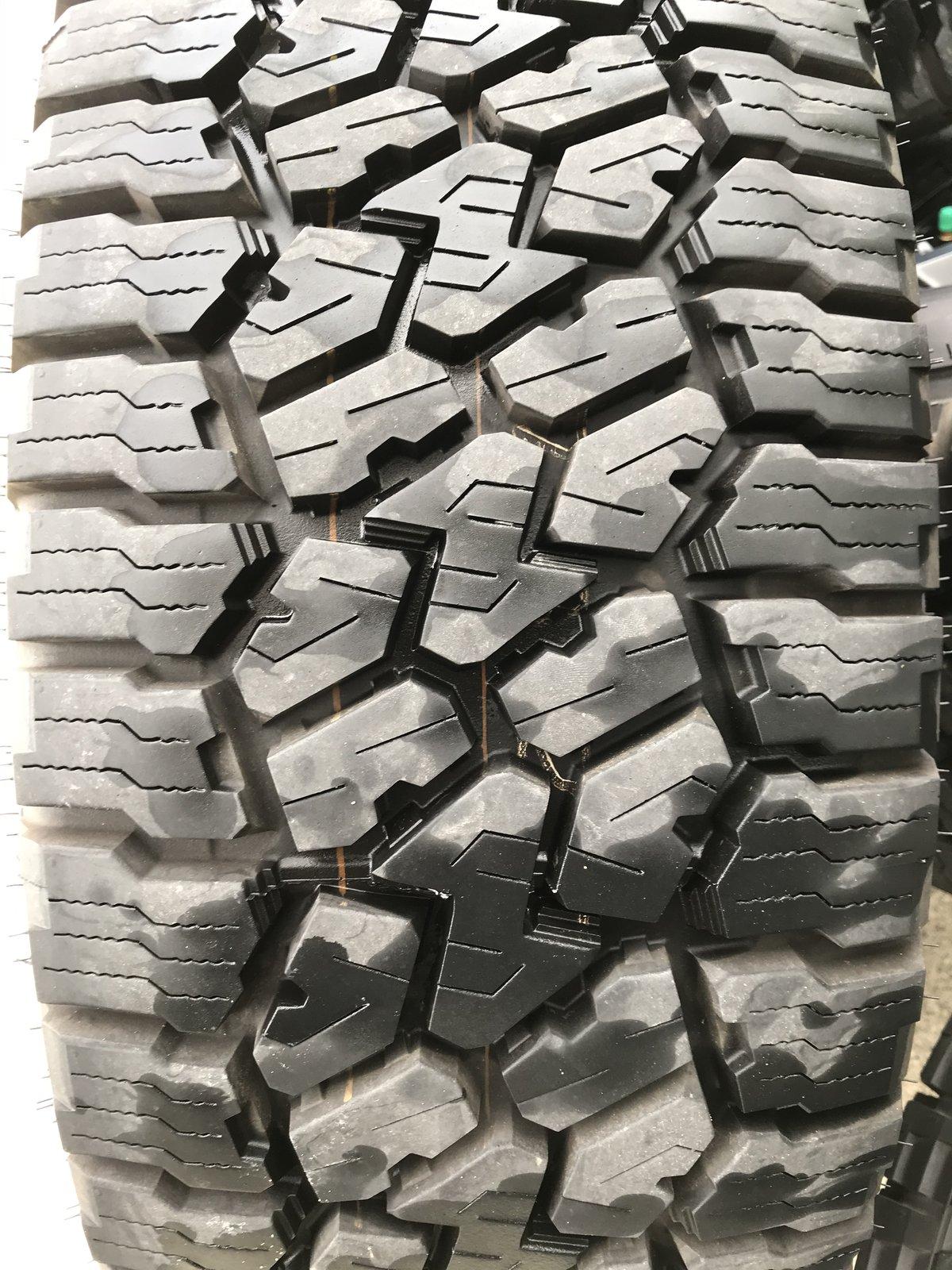 Jeep Gladiator Rubicon wheels and tires for sale 6684DDE3-823A-4E66-8478-A6A84FB8753B