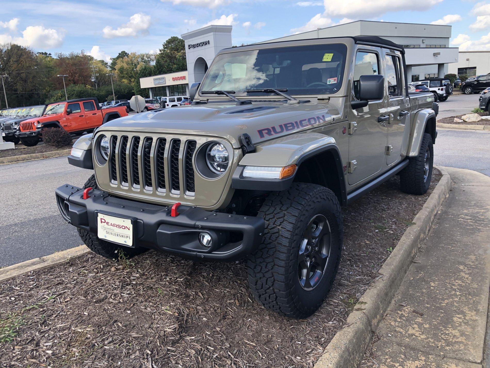 Jeep Gladiator GATOR Gladiator JT Club CF368840-E2FB-458E-8EAF-162133D7F883