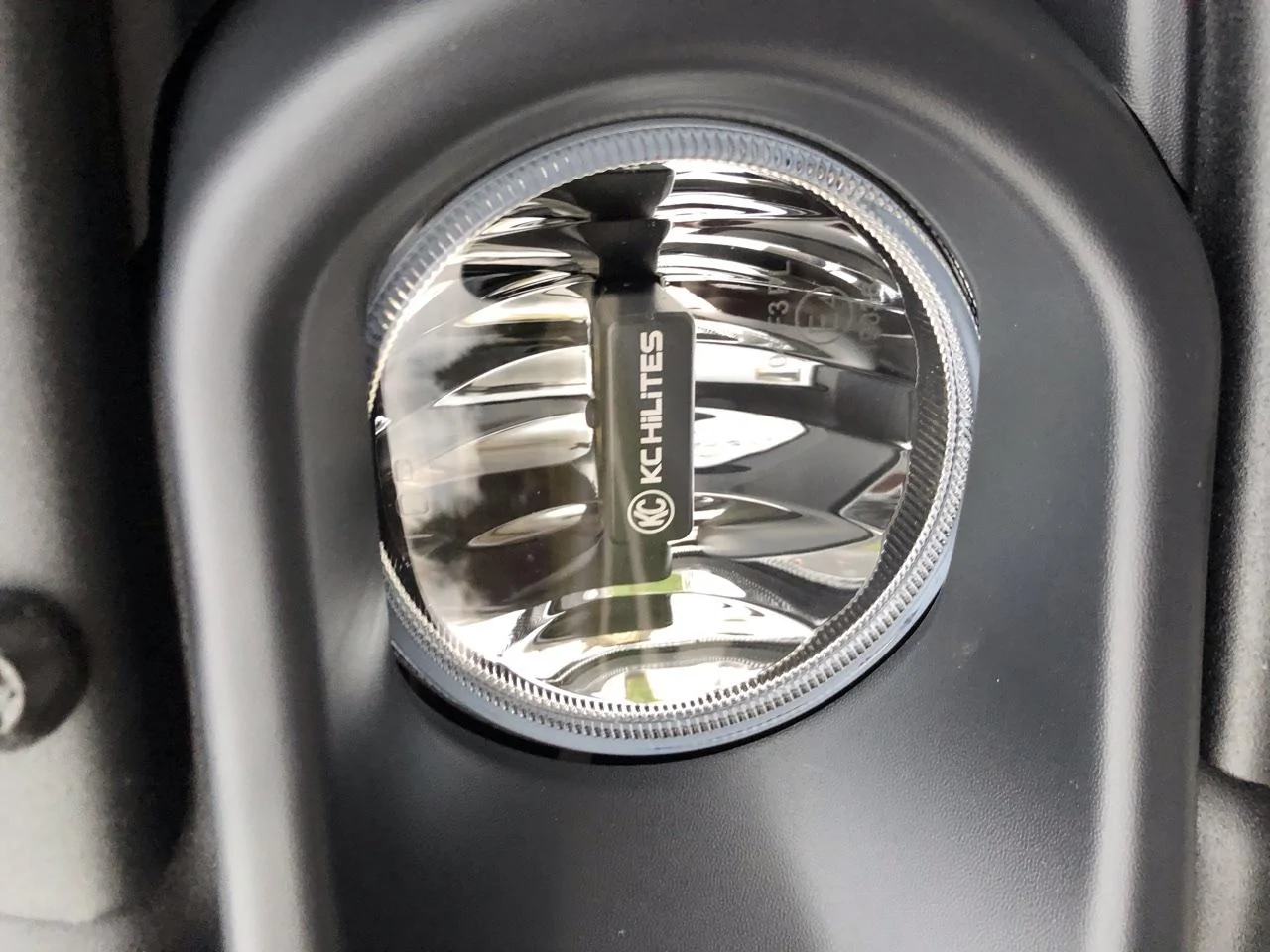 Jeep Gladiator SOLD: KC Hilites Gravity 4 amber LED fog lights with steel bumper brackets 81E1B0E1-F170-405D-B510-42F64F833F77