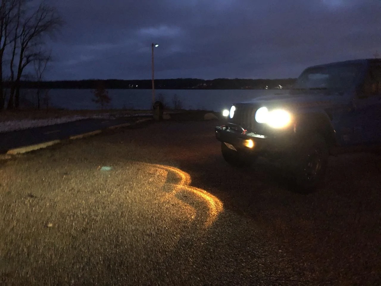 Jeep Gladiator SOLD: KC Hilites Gravity 4 amber LED fog lights with steel bumper brackets 86EDC1DC-72F3-4B15-A643-84920B405FD4
