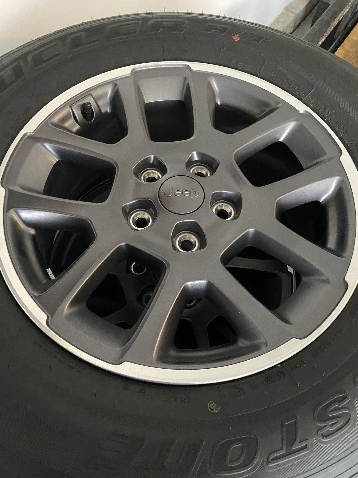 Jeep Gladiator OEM Take offs from Overland......18in wheels and tires and Mopar Side steps IMG_0884 2