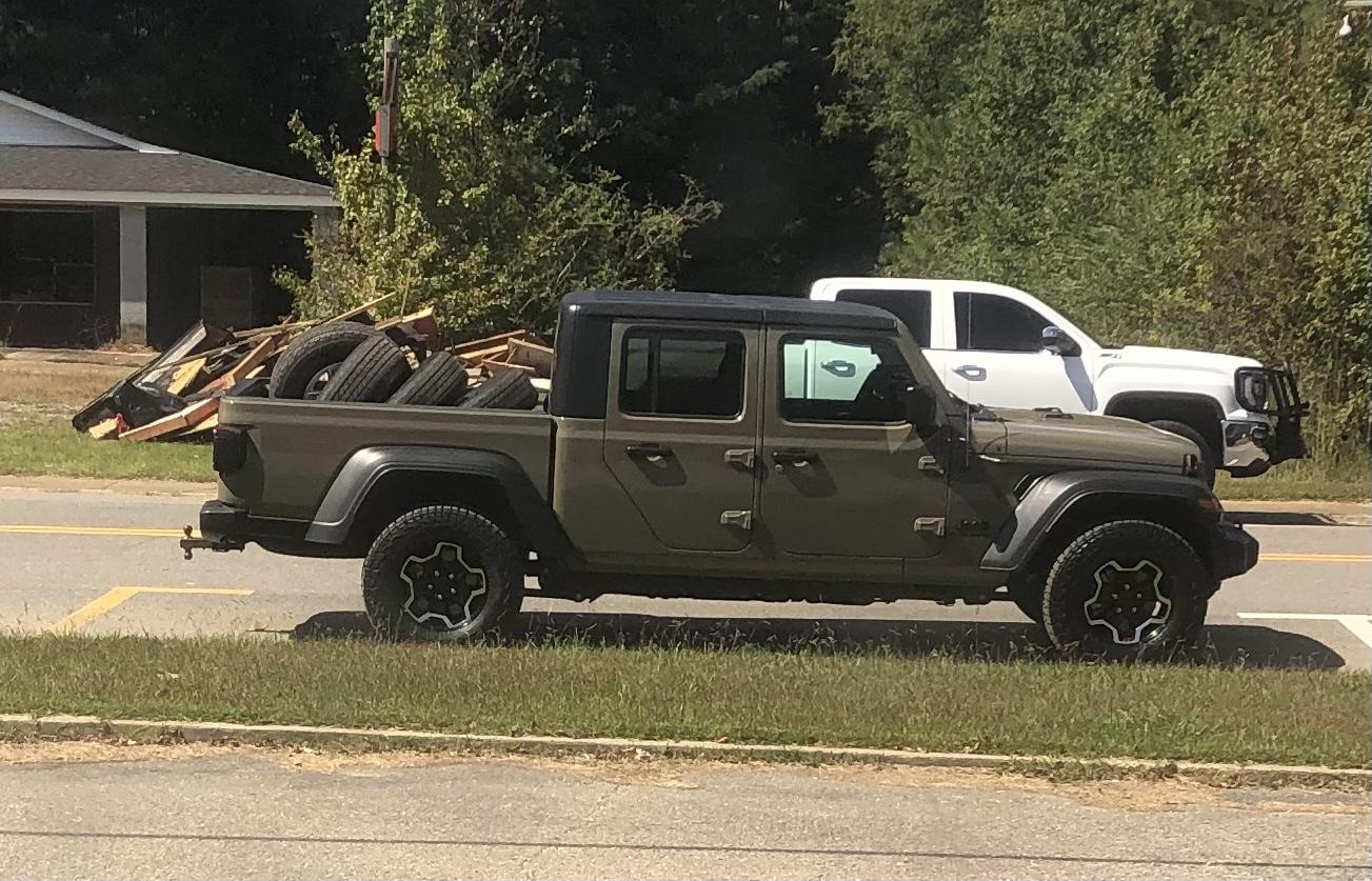 Jeep Gladiator Alabama Gladiators 29F1CC1C-34D4-4850-AD0C-6C776E038D13