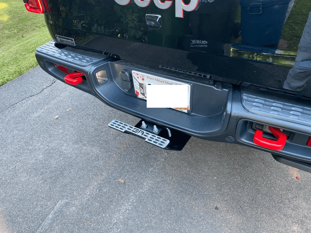 Jeep Gladiator Protecting Your Rear -  Sheridan hitch mounted skid from Warfab 1